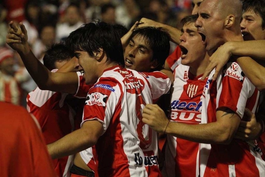 ELLITORAL_177820 |  Archivo El Litoral El ascenso de 2011