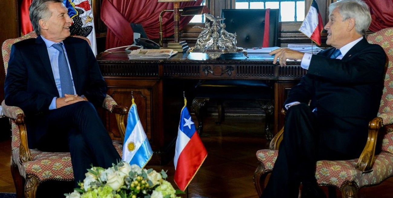 Piñera inicia su primer gira internacional hacia Argentina y Brasil 