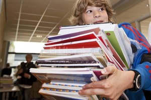 Archivo El Litoral. Abril es un mes pesado para quienes envían a sus hijos a escuelas privadas: deben pagar el aumento de la cuota más el retroactivo de marzo.