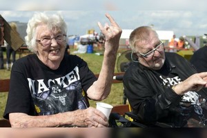Internet Las autoridades los obligaron a regresar al geriátrico en taxi, acompañados de la Policía.
