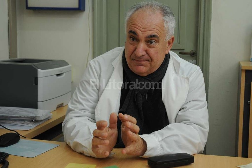 ELLITORAL_156505 | Flavio Raina El Dr. Pascual Pimpinella, además de ser profesor titular de la carrera de medicina, es jefe del Cuerpo Médico Forense del Poder Judicial.