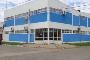 Archivo El Litoral Éste es el edificio donde funciona actualmente la escuela técnica Nº 355 José Scaldaferri -ubicado en Rivadavia y 9 de Julio- y que pertenece a la comuna. Ahora se construirá una obra  emblemática  en un predio de la provincia.