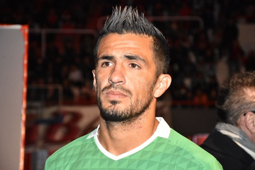 ELLITORAL_255751 |  Manuel Fabatía Sebastián Moyano será el arquero titular en el encuentro que se jugará en el cilindro de Avellaneda, este viernes. Peano viaja, pero irá al banco.