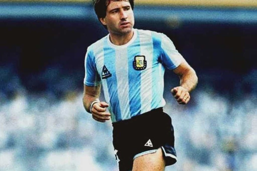 ELLITORAL_188162 |  Archivo El Litoral Oscar Alfredo Garré con la celeste y blanca. Fue muy criticado en aquél período, pero a base de esfuerzo y temple pudo llegar a la gloria.