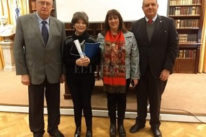 ELLITORAL_214947 |  Prensa UNL Cellino, Bolzón de Lombardo, Ortolani y Lottersberger en el acto en la Academia Nacional de Medicina en Buenos Aires.