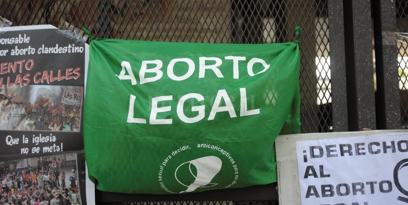 Estudiantes invitan a debatir sobre la despenalización del aborto