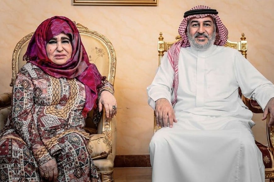 ELLITORAL_218792 |  The Guardian La mamá de Bin Laden y uno de sus hermanos.