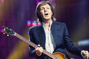 ELLITORAL_217943 |  MJ KIM Paul McCartney Out There tour 2015