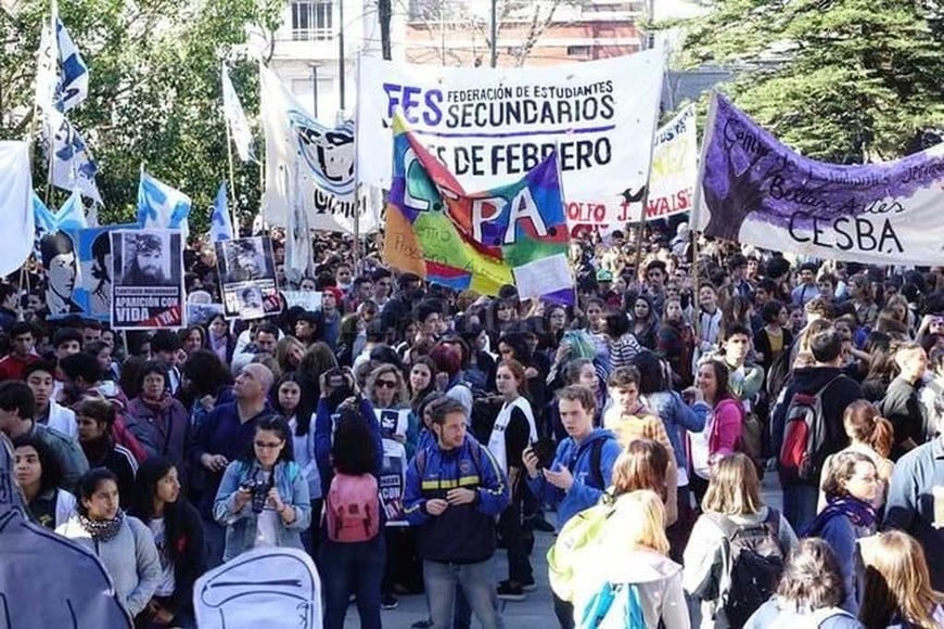 ELLITORAL_190415 |  El Día de La Plata En la ciudad de La Plata tuvo lugar una masiva marcha de jóvenes y estudiantes