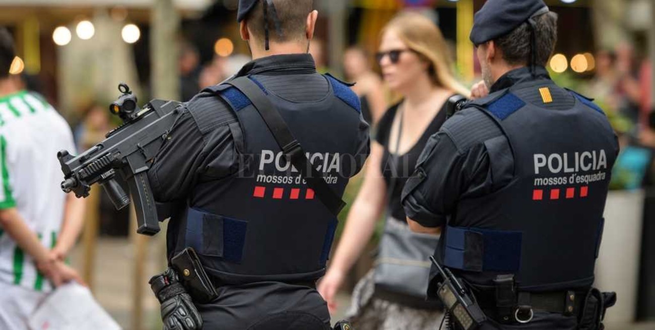 La policía asegura haber matado a uno de los sospechosos del atentado en Barcelona