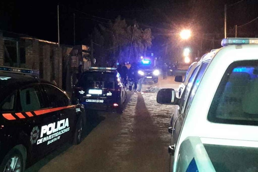 ELLITORAL_215460 | El Litoral Miguel Pintos fue asesinado la madrugada del domingo. Su cuerpo estuvo tirado en la calle más de media hora.