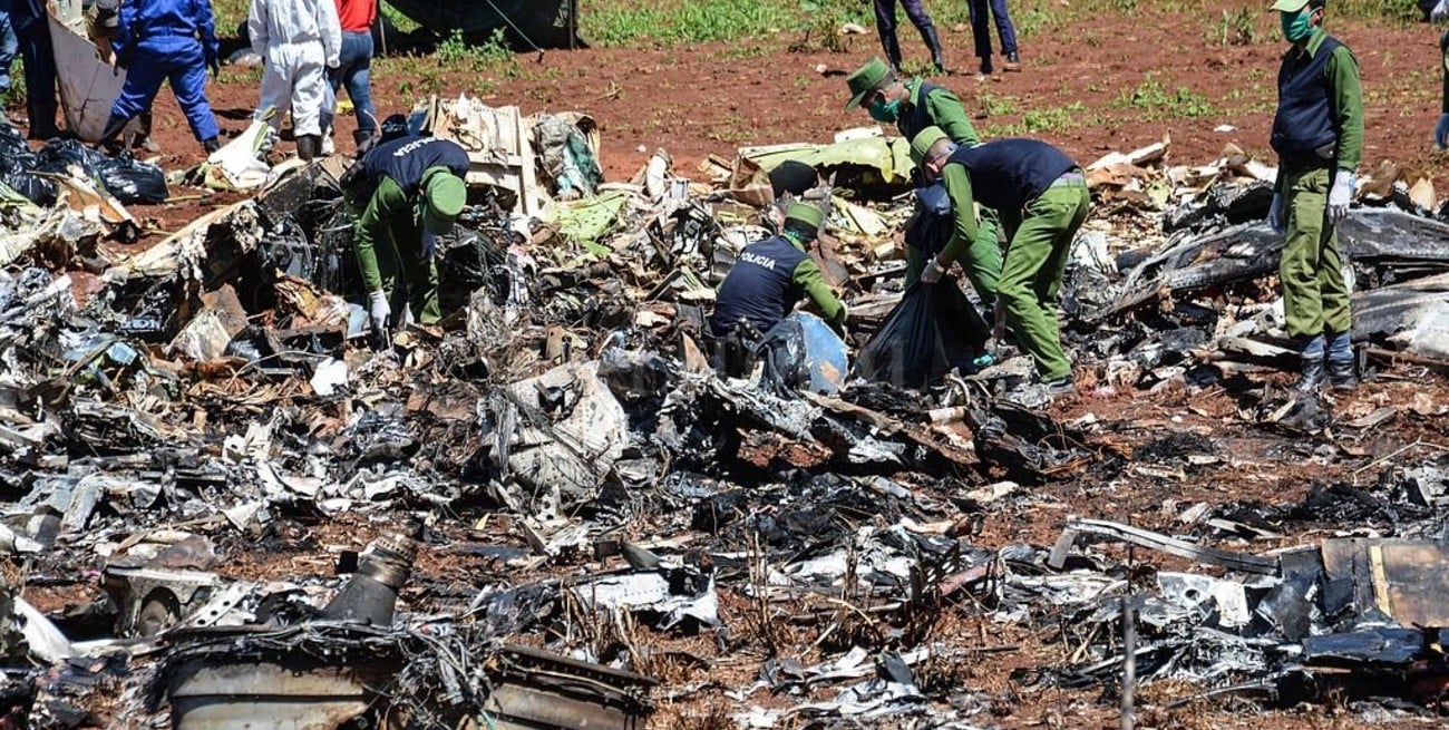 Supervivientes del accidente aéreo en Cuba están en "estado crítico extremo"