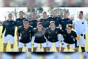 Prensa Club Colón Formación de Colón que salió a jugar ante Argentino de San Carlos.