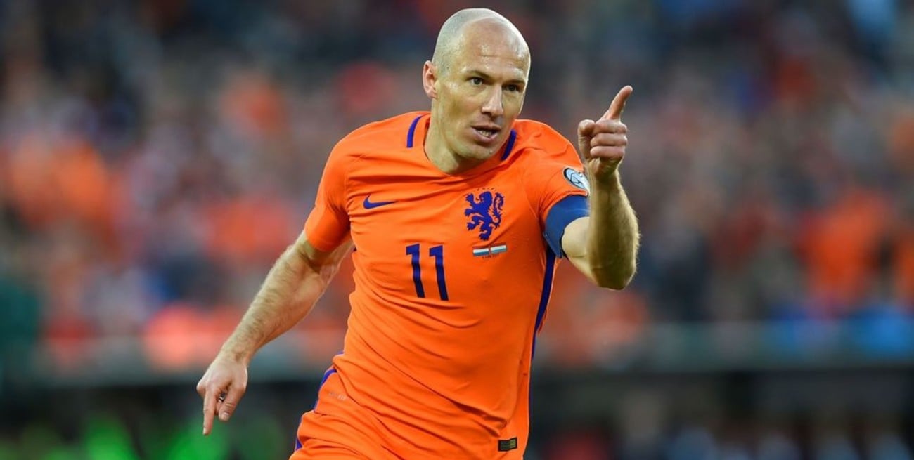 El holandés Arjen Robben anunció su retiro del fútbol