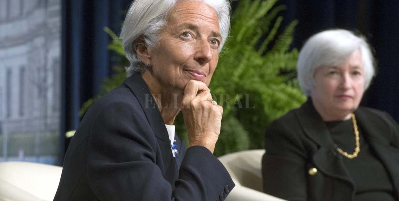 El FMI prevé que Argentina crecerá 2,2 % y la inflación será del 25,6 %