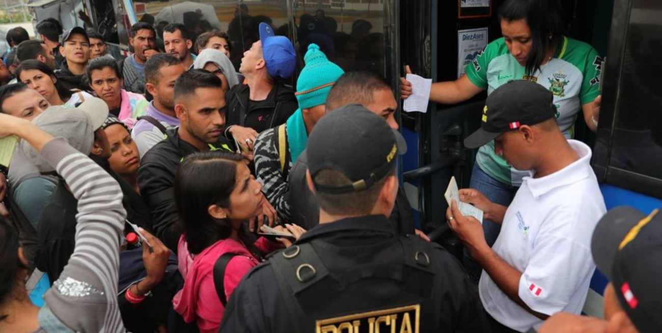 Perú declaró emergencia sanitaria por la llega de venezolanos
