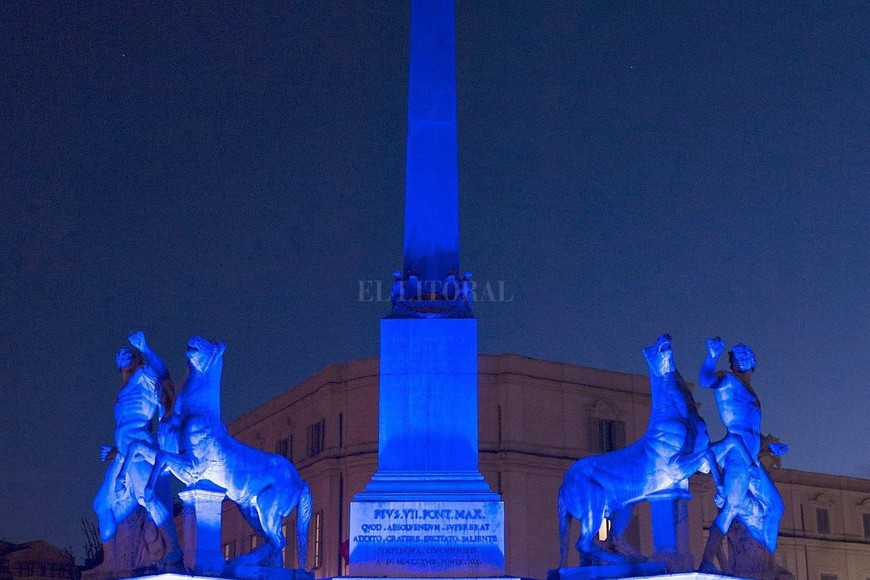 ELLITORAL_207499 |  Archivo El Litoral En el mundo. El color azul representa el autismo.