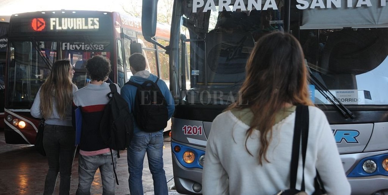 Aumenta el pasaje del servicio de transporte entre Santa Fe y Paraná