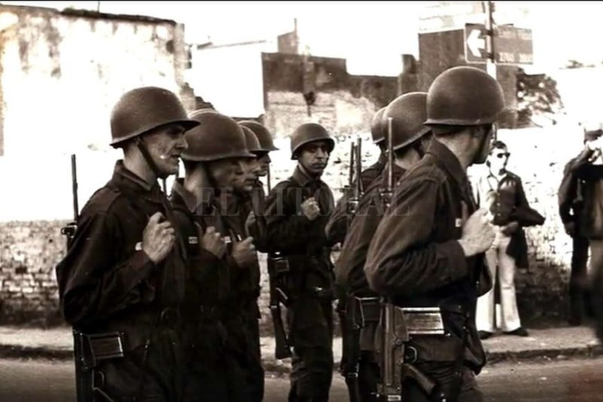 ELLITORAL_209306 |  Archivo El blanco y negro de la historia. Los clase ?54, en aquellas épocas de los años ?70.