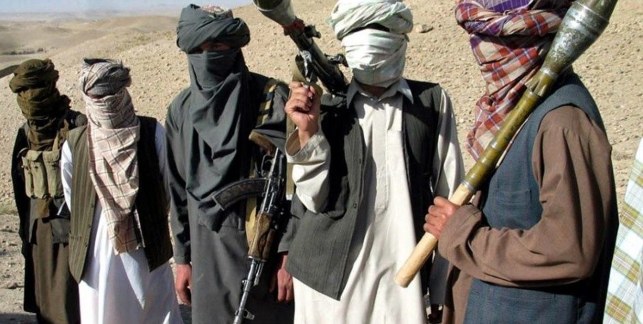 Ataques de los talibanes dejan 20 muertos en Afganistán 