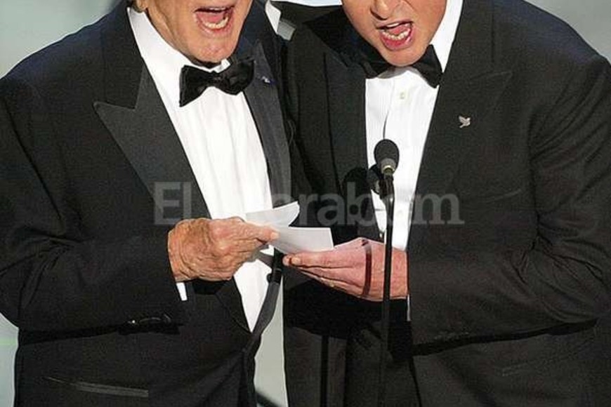 ELLITORAL_168066 |  Archivo Kirk Douglas junto a uno de sus hijos, el también reconocido actor Michael Douglas.