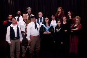 Gentileza Gabriel Palomeque Teatro de la Barca es una propuesta de la Arquidiócesis de Santa Fe, que tiene como fin el desarrollo de la actividad teatral inspirada en la espiritualidad católica.