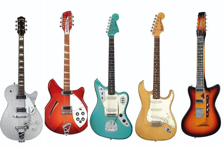 ELLITORAL_250658 |  Christies.com Algunas de las guitarras que saldrán a subasta.