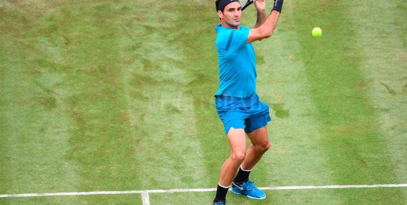 Federer venció a Pella y quedó a una victoria de volver al número 1