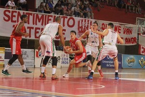 Mauricio Garín En cuartos de final. Unión y Tiro Federal se verán nuevamente las caras.