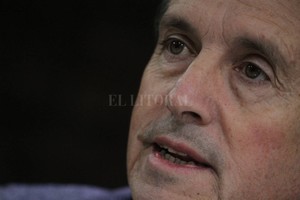 Pablo Aguirre. El ministro de Infraestructura de la provincia, José León Garibay, admitió que el fenómeno hídrico nos agarró con una faltante de obras .