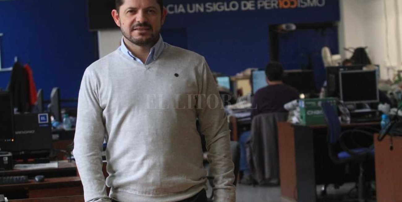 Marcos Castelló: "Mi trabajo es cantar. No me interesa el dinero de la política"