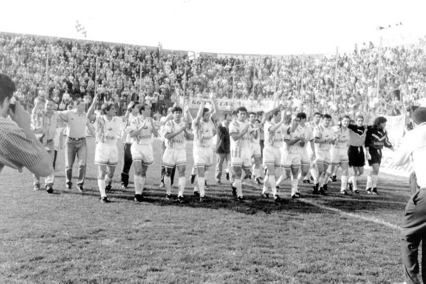 ELLITORAL_177815 |  Archivo El Litoral Equipo que logró el ascenso en 1996