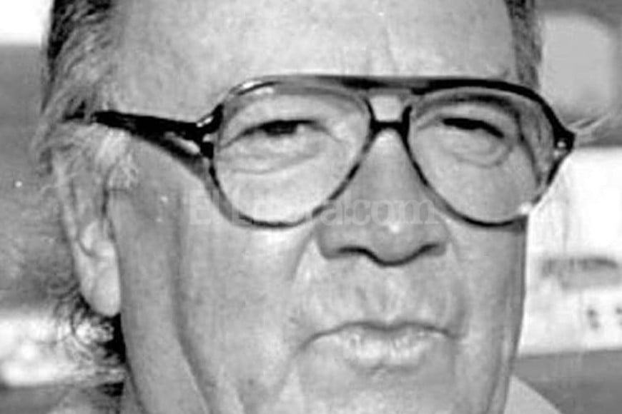 ELLITORAL_167058 |  Archivo El Litoral Pedro Mansilla y Luis Díaz, dos artífices de aquella campaña de hace 50 años.El profesor Carlos Hurtado fue un excelente ladero del uruguayo Etchamendi en aquel equipo. Venía trabajando en Unión desde mucho tiempo antes.