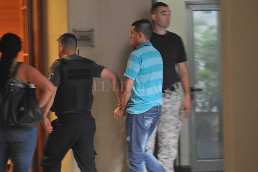 ELLITORAL_198773 | Flavio Raina El imputado se desempeñaba como policía cuando con su arma reglamentaria ejecutó a la joven con la que mantuvo una relación.