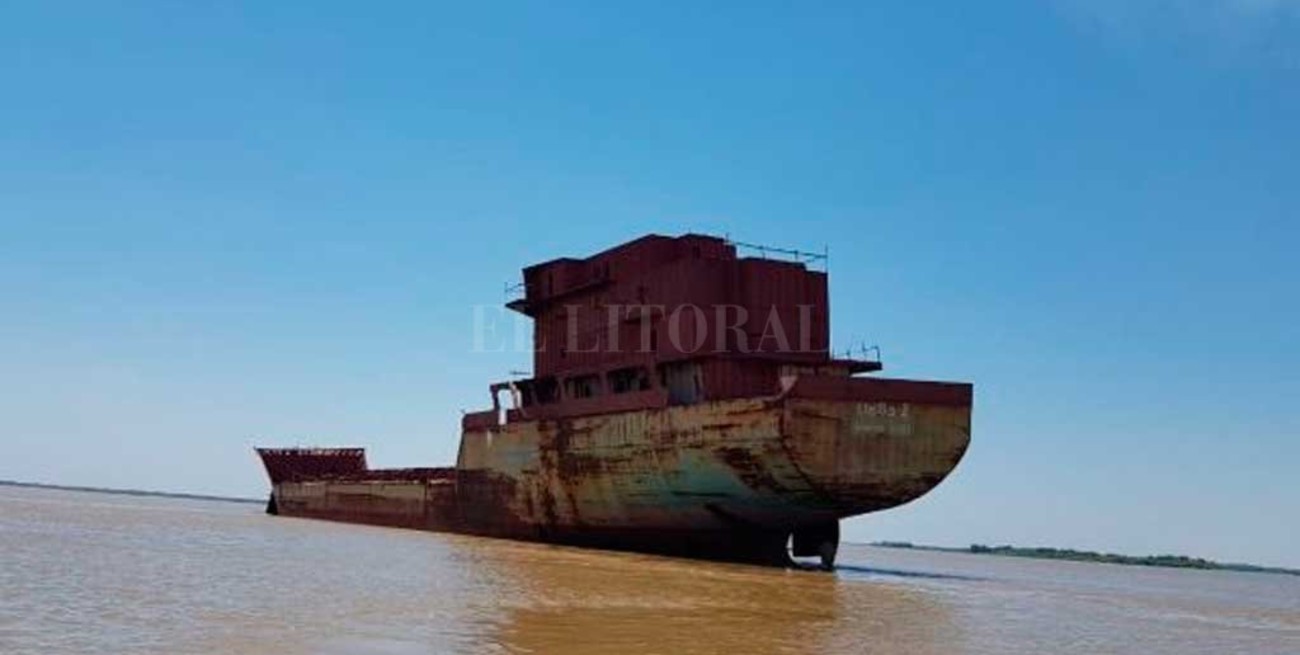 Explicaciones sobre el "barco fantasma" del río Paraná