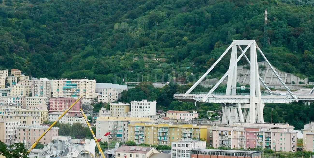 Piden demoler lo antes posible los restos del puente de Génova 