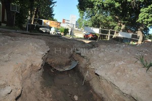 ELLITORAL_174823 |  Flavio Raina En reparación. De acuerdo a lo informado por la Municipalidad, el bache estaría reparado en los próximos días.
