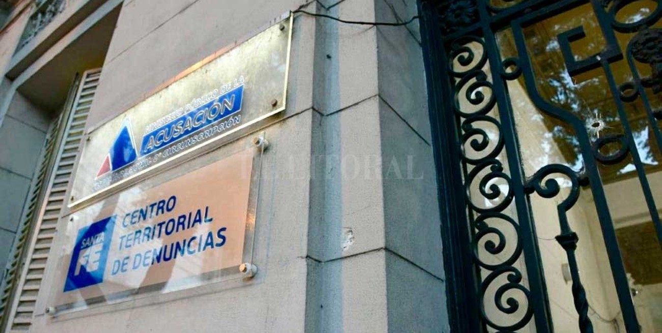 Balearon la sede de Fiscalía en Rosario