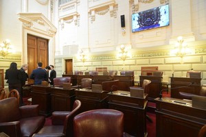 ELLITORAL_214848 |  Luis Cetraro Sólo parte de los legisladores de la oposición fueron a la segunda sesión, convocada para las 13 del 21 de junio. Aprobación ficta para Sergio Beccari y Lisandro Villar