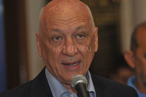 Flavio Raina Bonfatti insistió mucho con reforzar año a año la asignación de recursos para el sistema científico santafesino. Ahora, hubo veto parcial con texto alternativo a su proyecto.