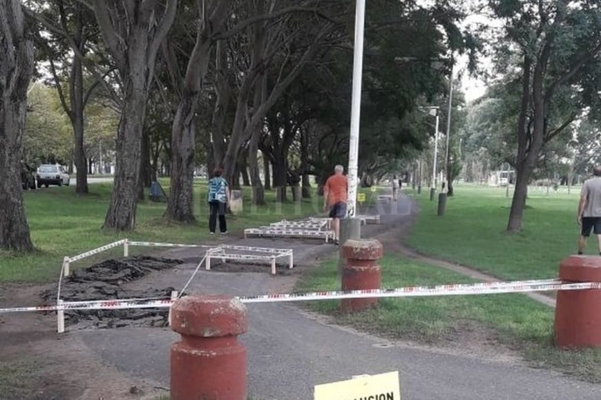 ELLITORAL_210008 |  Flavio Raina Bacheo. En el Parque Federal comenzaron las obras de reparación de la bicisenda.