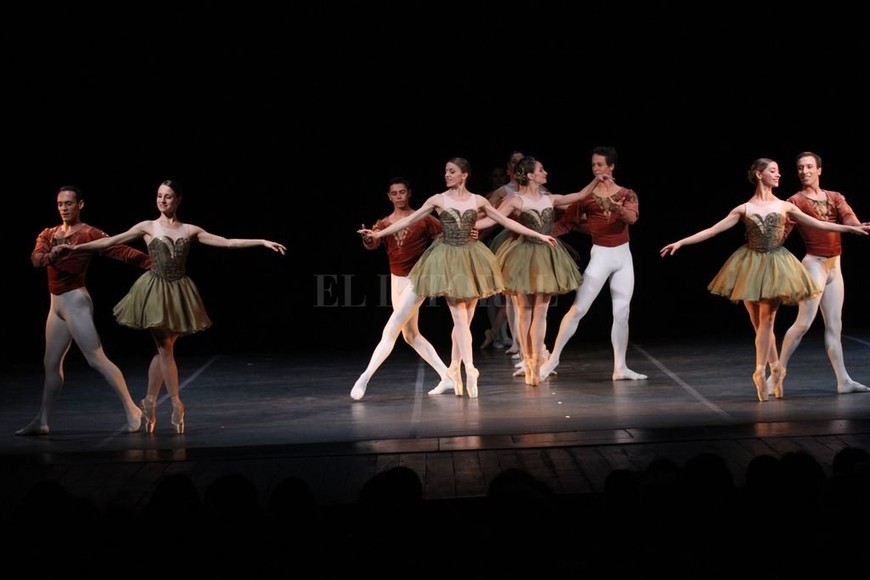 ELLITORAL_199326 |  Manuel Fabatia Parte de la Noche Clásica y Contemporánea, gala del Ballet Estable del Teatro Colón.