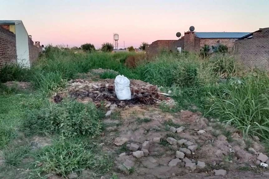 ELLITORAL_144488 |  Periodismo Ciudadano / WhatsApp En Altos de Noguera, la preocupación está puesta en un terreno baldío