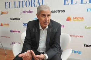 Flavio Raina Intentamos escuchar todas las voces y llegar a consensos para la toma de decisiones , aseguró Dante Musuruana, presidente del Consejo Profesional de Ciencias Económicas de Santa Fe.