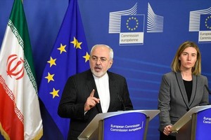 ELLITORAL_211224 |  Internet Canciller iraní, Mohamad Yavad Zarif y la jefa de la Diplomacia europea, Federica Mogherini.