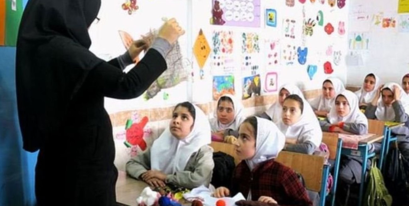 Irán prohibió la enseñanza de idioma inglés en las escuelas primarias