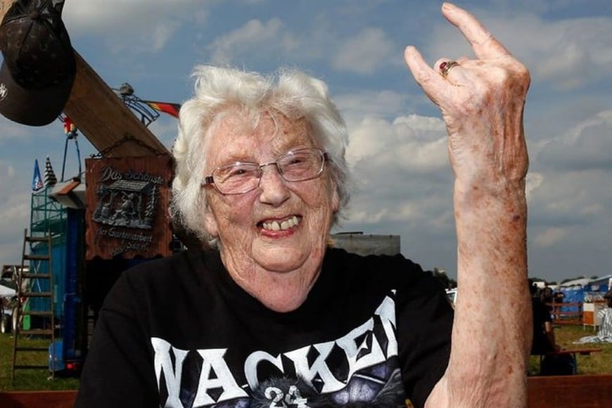 ELLITORAL_219005 |  Internet Yeaaaahhh!