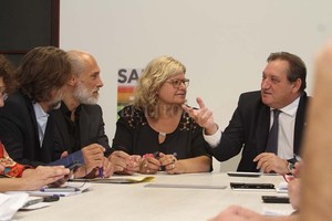 ELLITORAL_203966 |  Mauricio Garín. Los ministros Julio Genesini y Claudia Balagué condujeron la discusión paritraia con los gremios docentes.