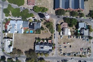 ELLITORAL_255776 |  Gentileza Vista aérea de los lotes a subastar.