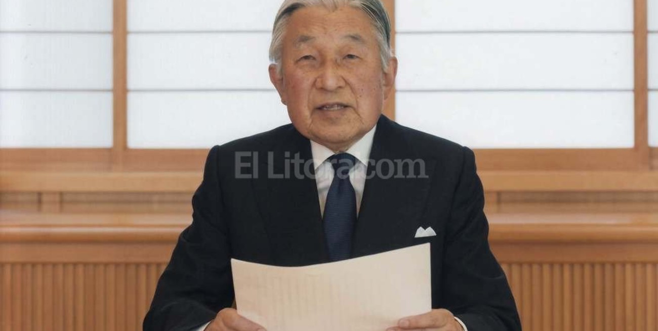 Japón: el emperador Akihito muestra su deseo de abdicar